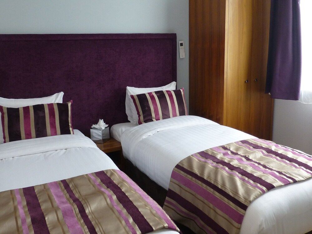 By Mercure