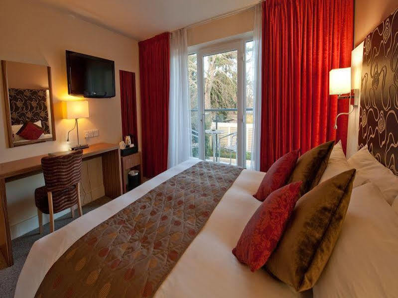 By Mercure 4*